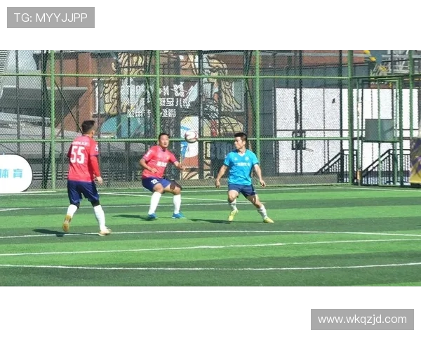 杭州足球队转型之路的探索与挑战：重塑辉煌的全新篇章